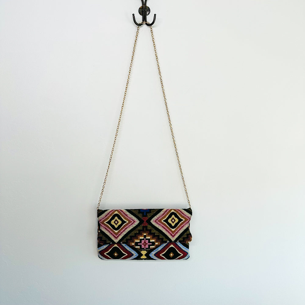 GRETA - Geometric Fabric Clutch